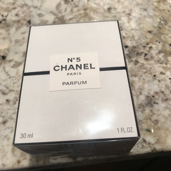 CHANEL Other - CHANEL